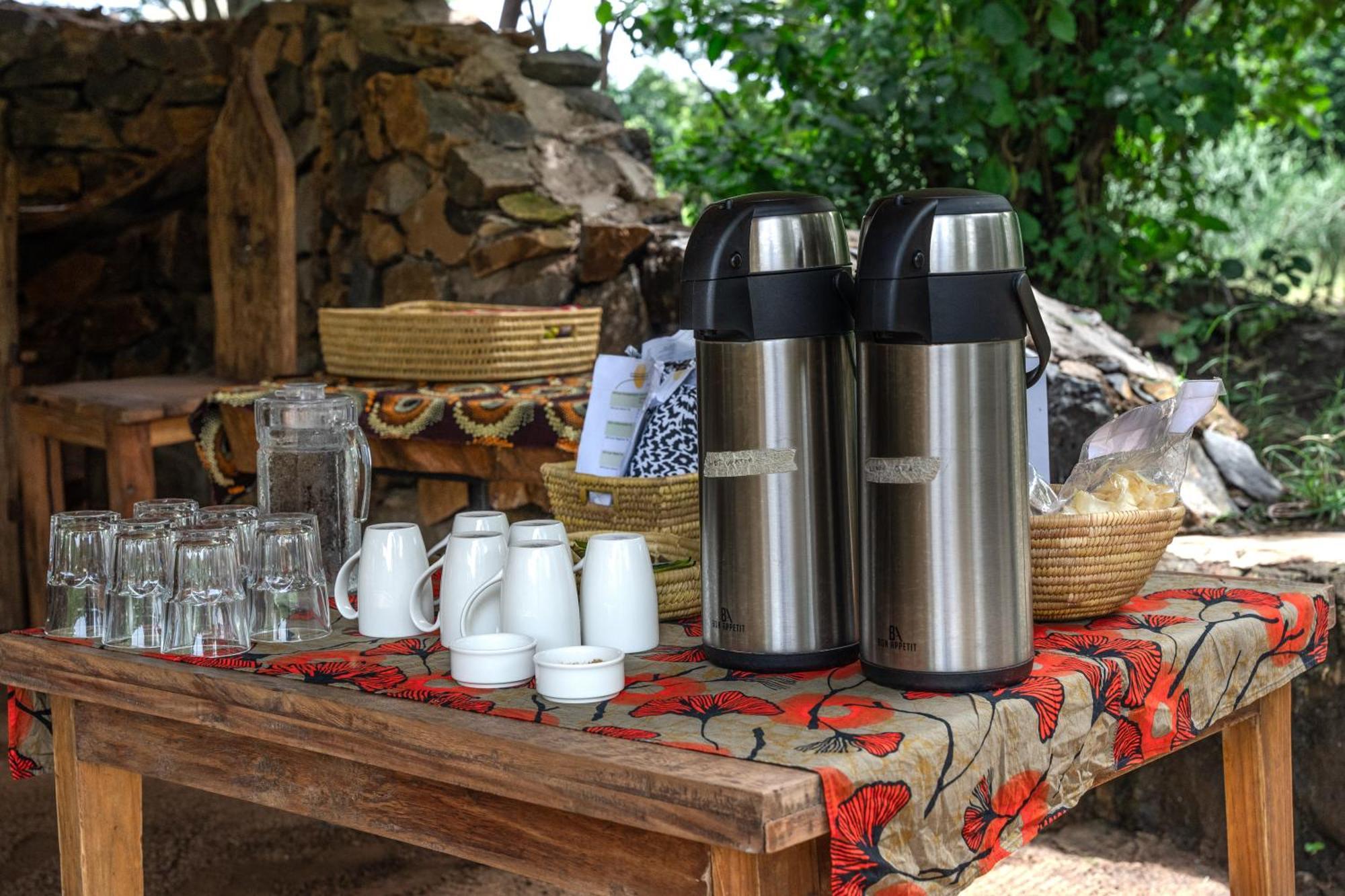 Dolly Farm & River Camp, Luxury Tents Usa River Kültér fotó